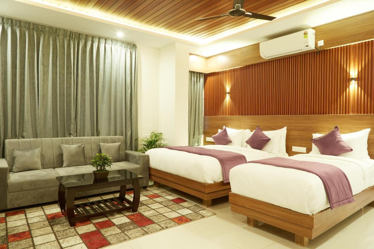 Vovo Premier Hotel Bangalore Exterior foto