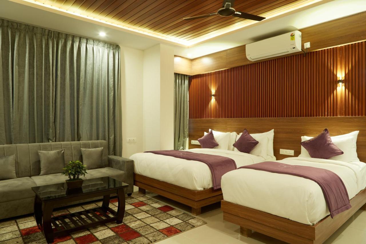 Vovo Premier Hotel Bangalore Exterior foto